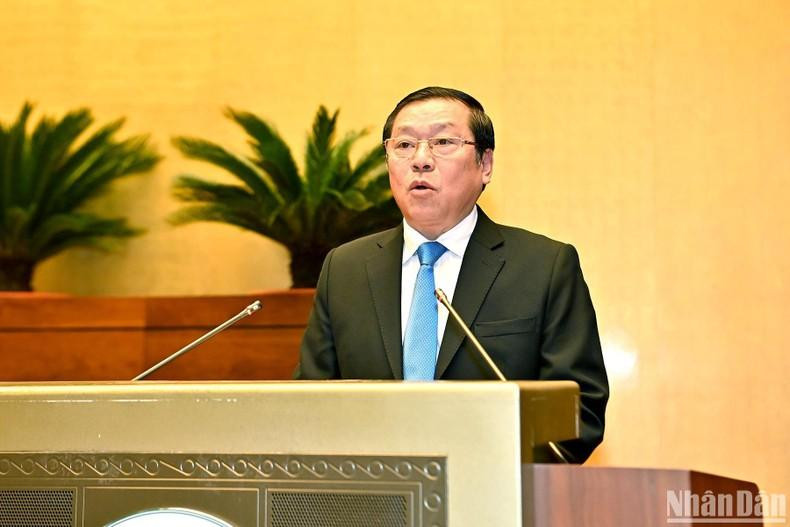 El miembro del Comité Central del PCV y subjefe permanente de su Comisión de Comunicación y Educación, Lai Xuan Mon, interviene en el evento. El miembro del Comité Central del PCV y subjefe permanente de su Comisión de Comunicación y Educación, Lai Xuan Mon, interviene en el evento.