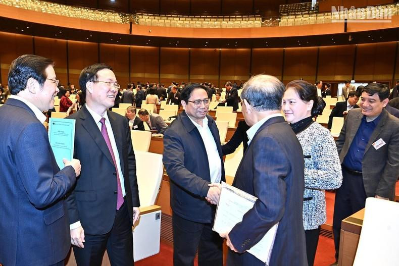 El primer ministro, Pham Minh Chinh y los asistentes a la cita. El primer ministro, Pham Minh Chinh y los asistentes a la cita.