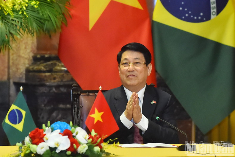 El presidente Luong Cuong en la conferencia de prensa. El presidente Luong Cuong en la conferencia de prensa.