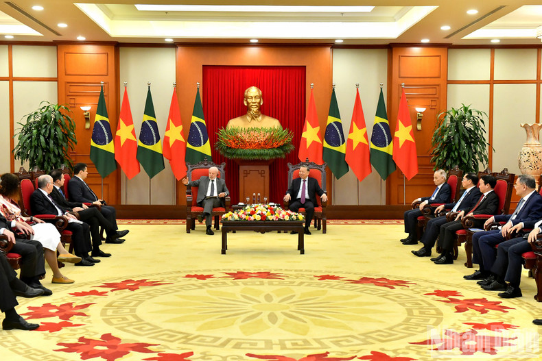 Escena de recepción. Escena de recepción.