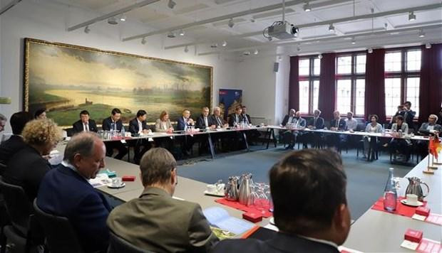 Seminario para presentar oportunidades de inversión en Da Nang. (Fotografía: VNA)