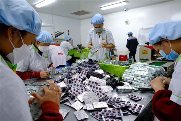 En una fábrica farmacéutica de Vietnam. (Foto: VNA) En una fábrica farmacéutica de Vietnam. (Foto: VNA)