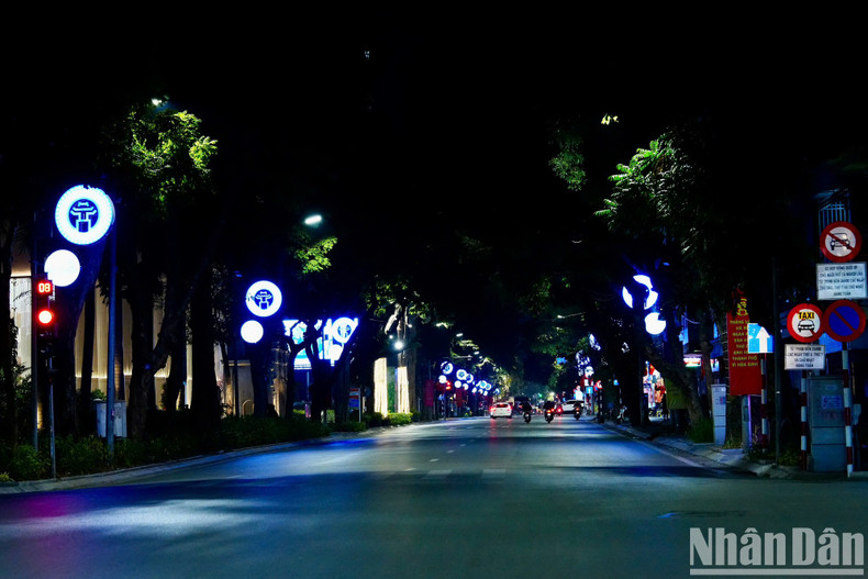 Una calle sin personas ni vehículos transitando.