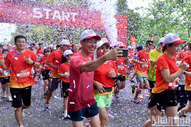 El evento difunde el mensaje de una comunidad libre de drogas. El evento difunde el mensaje de una comunidad libre de drogas.