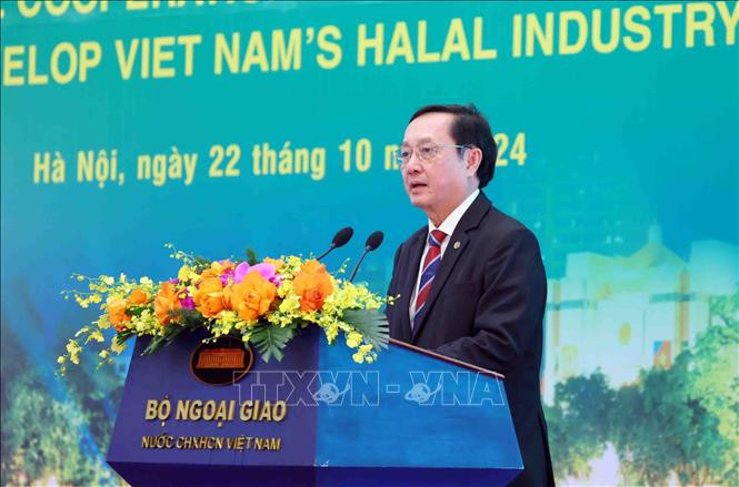 El ministro de Ciencia y Tecnología, Huynh Thanh Dat, hace uso de la palabra. (Foto: VNA) El ministro de Ciencia y Tecnología, Huynh Thanh Dat, hace uso de la palabra. (Foto: VNA)