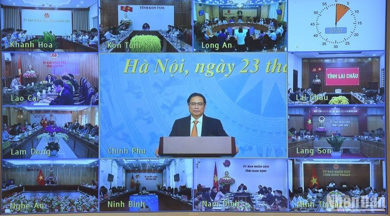 A la reunión asisten los secretarios de Comités partidistas y presidentes de Comités Populares de las provincias y ciudades del primer nivel de división administrativa.