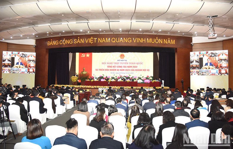 Los delegados evaluaron que las labores de la cartera continuaron renovándose y realizándose con consistencia y eficiencia. Los trabajos relativos a la construcción y el perfeccionamiento de las instituciones de asuntos internos han logrado resultados positivos.