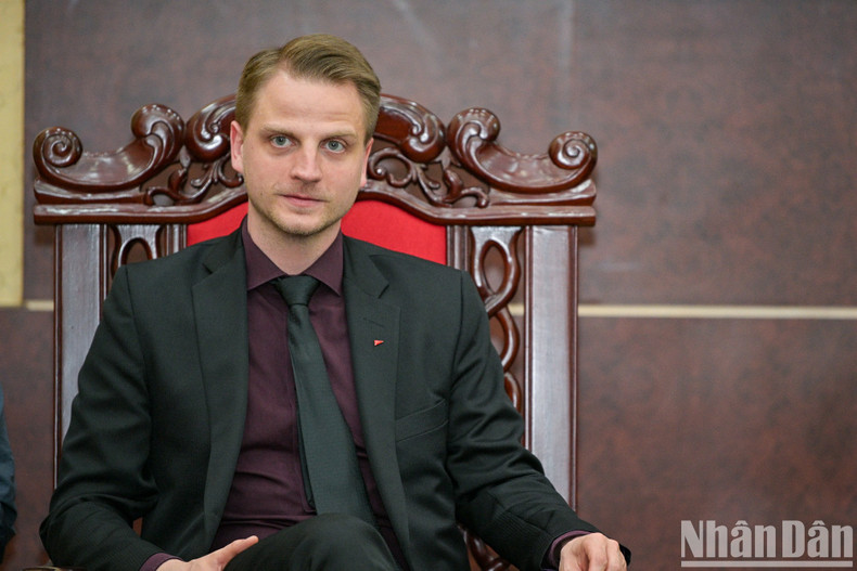 Maximilian Schirmer, presidente del Partido de Izquierda de Alemania y subjefe del Comité Central de esta agrupación política en Berlín.