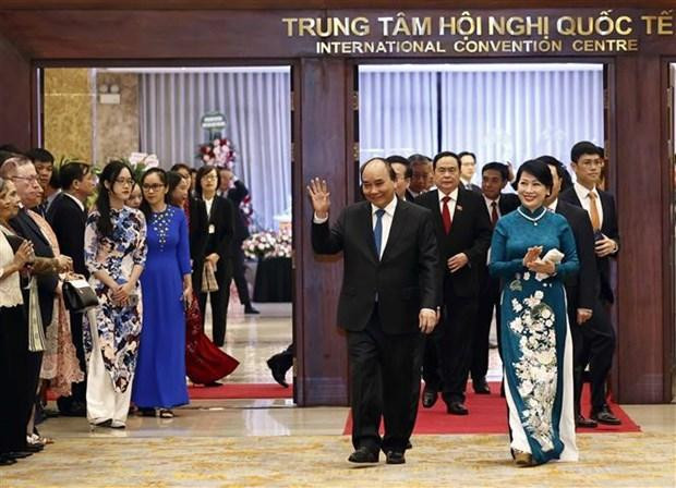 El presidente de Vietnam, Nguyen Xuan Phuc, y su cónyuge (Foto: VNA) El presidente de Vietnam, Nguyen Xuan Phuc, y su cónyuge (Foto: VNA)