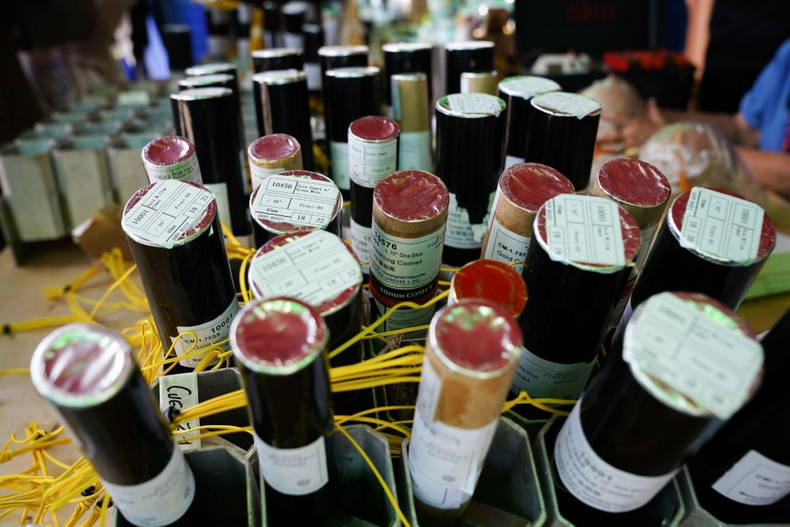 El equipo italiano brindará un espectáculo de luces extremadamente complicado en DIFF 2024. El equipo italiano brindará un espectáculo de luces extremadamente complicado en DIFF 2024.