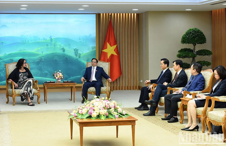 Representantes de los ministerios y sectores del gobierno vietnamita. Representantes de los ministerios y sectores del gobierno vietnamita.