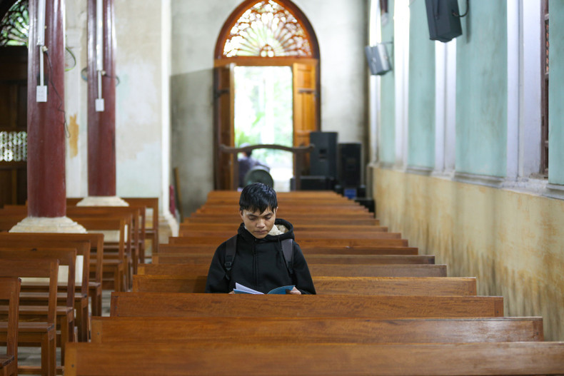La obra sirve para las prácticas religiosas de la parroquia, perteneciente a la diócesis de Phu Thuong. La obra sirve para las prácticas religiosas de la parroquia, perteneciente a la diócesis de Phu Thuong.