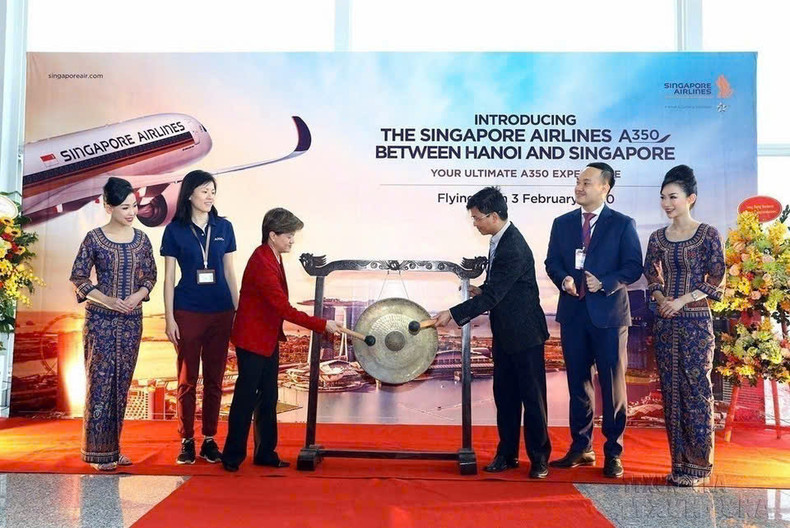El 3 de febrero de 2020, en el Aeropuerto Internacional Noi Bai de Hanói, Singapore Airlines inicia las operaciones del avión A350-900MH en la ruta Noi Bai - Changi. (Foto: VNA) El 3 de febrero de 2020, en el Aeropuerto Internacional Noi Bai de Hanói, Singapore Airlines inicia las operaciones del avión A350-900MH en la ruta Noi Bai - Changi. (Foto: VNA)