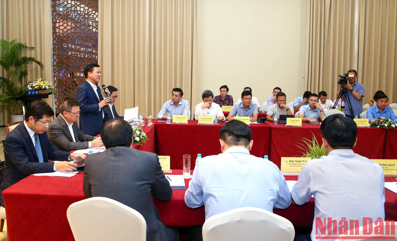 Escenario del foro. Escenario del foro.