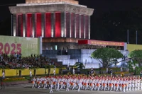 [Foto] Fuerzas armadas de Rusia, Laos y Camboya en el primer ensayo general por Día Nacional de Vietnam