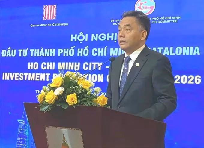 Nguyen Loc Ha, vicepresidente permanente del Comité Popular de Ciudad Ho Chi Minh, habla en el evento. (Foto: sggp.org.vn)