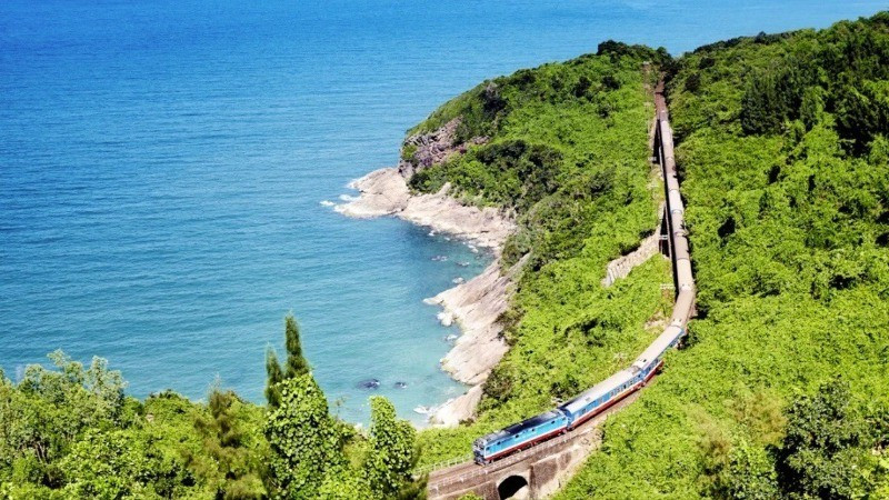 El tren Thong Nhat atraviesa el paso de Hai Van entre Hue y Da Nang. (Foto: Lonely Planet)