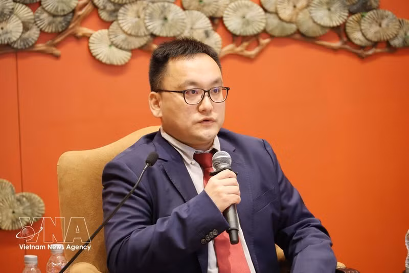 El profesor Zheng Huan, de la Escuela Central del Partido de China. (Foto: VNA)