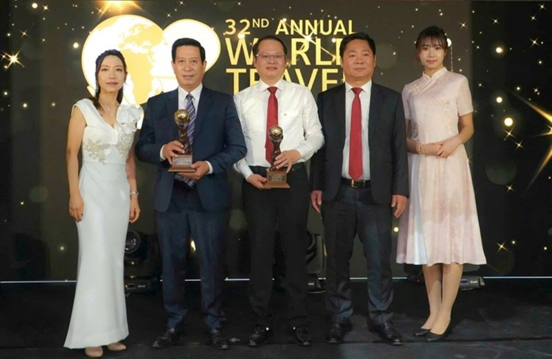 Representantes de Vietnam en el acto de premiación. (Foto: VOV)