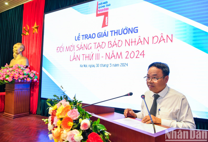 Habla Dinh Nhu Hoan, redactor subjefe y presidente de la Asociación de Periodistas del periódico Nhan Dan.