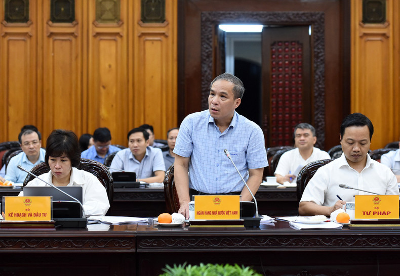 El vicegobernador del Banco Estatal de Vietnam Doan Thai Son, en el evento.