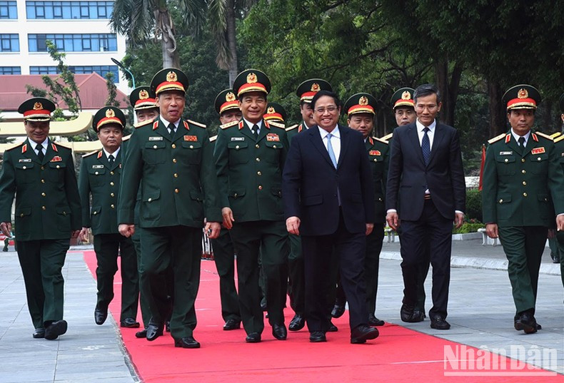 El premier visita la institución. El premier visita la institución.