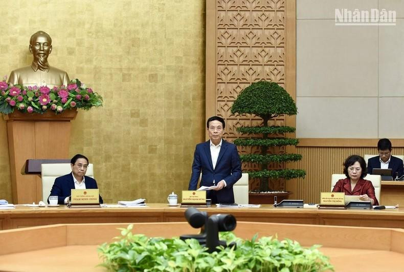 El ministro de Información y Comunicación, Nguyen Manh Hung, interviene en el evento. El ministro de Información y Comunicación, Nguyen Manh Hung, interviene en el evento.