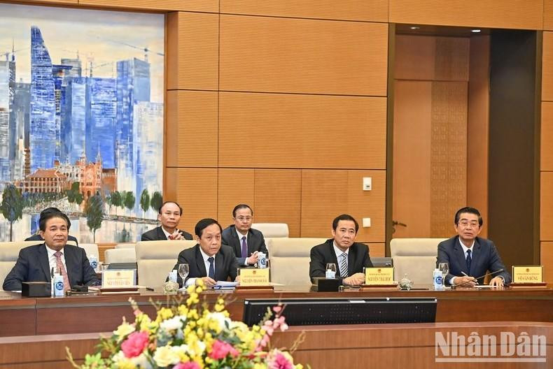 Los subjefes de la Comisión de Asuntos Internos del Comité Central del PCV en la cita.