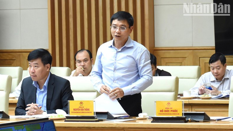 Habla el ministro de Transporte, Nguyen Van Thang.