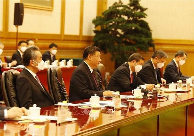 El secretario general del Partido Comunista y presidente de China, Xi Jinping y otros delegados chinos. El secretario general del Partido Comunista y presidente de China, Xi Jinping y otros delegados chinos.