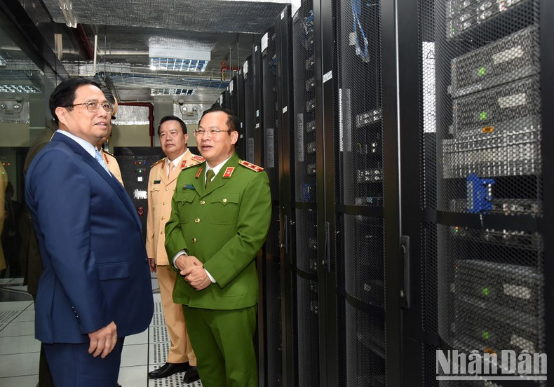 En el Centro de Datos en el Departamento. En el Centro de Datos en el Departamento.