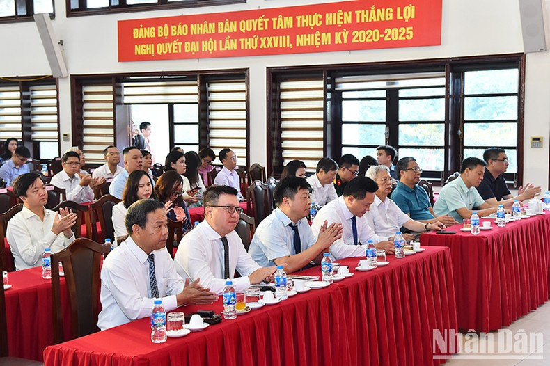 Delegados asistentes a la cita.