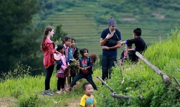 La cultura única de la región del Noroeste de Vietnam tiene un atractivo especial para los turistas extranjeros. (Foto: VNA) La cultura única de la región del Noroeste de Vietnam tiene un atractivo especial para los turistas extranjeros. (Foto: VNA)
