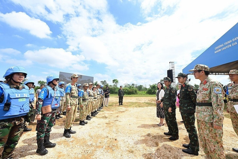 El 20 de septiembre de 2023, el Ministerio de Defensa de Vietnam y el Ministerio de Defensa de Japón organizaron un ejercicio conjunto para evaluar las capacidades de los soldados de mantenimiento de la paz de la ONU en el Centro Nacional de Entrenamiento 4.