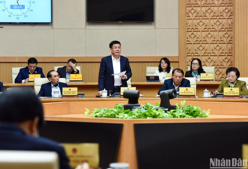 El ministro de Industria y Comercio, Nguyen Hong Dien.