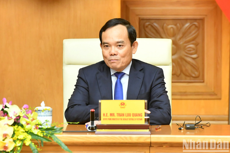 Luu Quang habla en el evento.