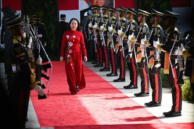 La vicepresidenta de Vietnam Vo Thi Anh Xuan asiste a la ceremonia.