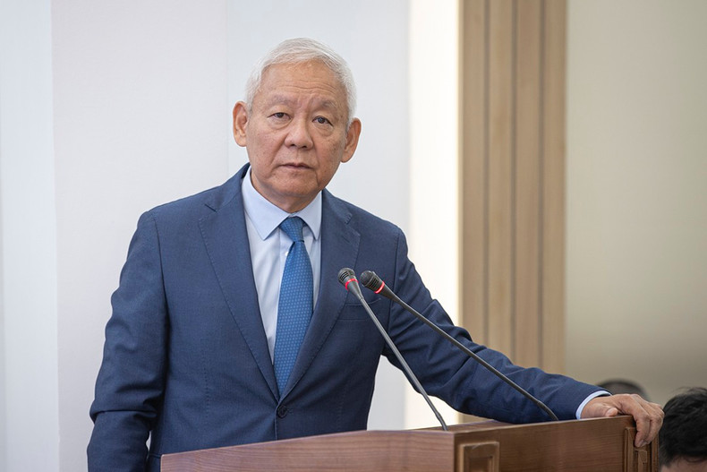 Tran Van, exsubjefe de la Comisión de Finanzas y Presupuesto de la Asamblea Nacional y director del Instituto IDS, en el evento. Tran Van, exsubjefe de la Comisión de Finanzas y Presupuesto de la Asamblea Nacional y director del Instituto IDS, en el evento.