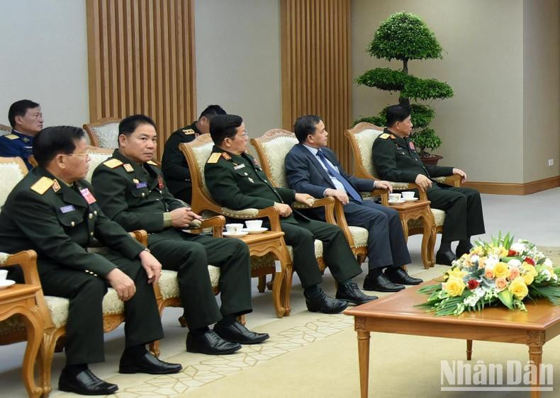 La delegación del Ministerio de Defensa de Laos en la reunión. La delegación del Ministerio de Defensa de Laos en la reunión.