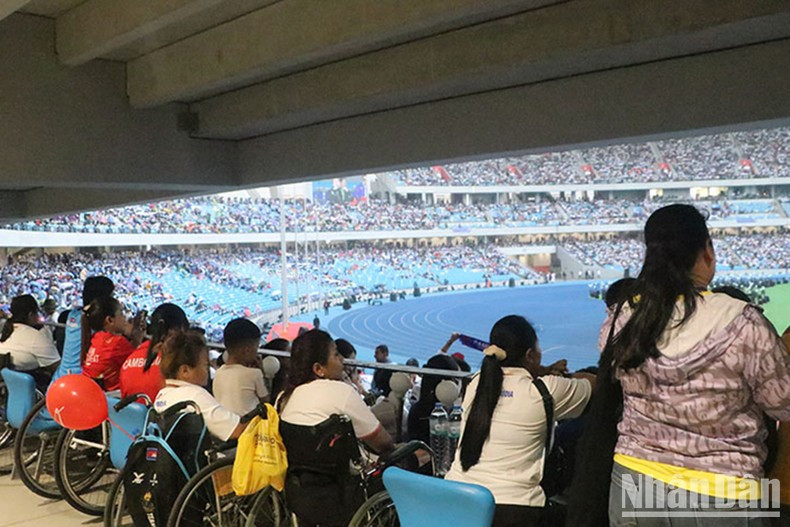 Atletas con discapacidad asisten a la cita. Atletas con discapacidad asisten a la cita.