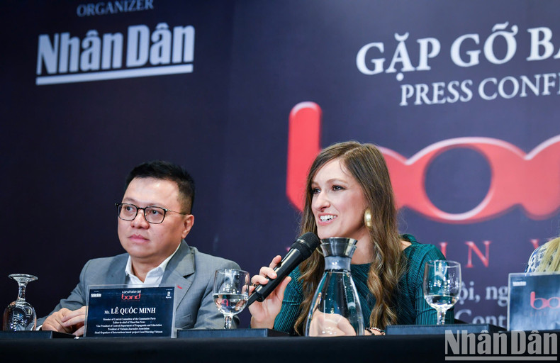 BOND realizará un vídeo musical para promover el turismo vietnamita, prometiendo transmitir bellas imágenes y singulares valores culturales tradicionales del país. BOND realizará un vídeo musical para promover el turismo vietnamita, prometiendo transmitir bellas imágenes y singulares valores culturales tradicionales del país.