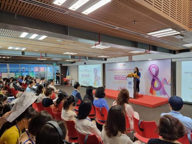 La representante de la UNFPA en Vietnam, Naomi Kitahara habla en el evento (Foto: vtv.vn) La representante de la UNFPA en Vietnam, Naomi Kitahara habla en el evento (Foto: vtv.vn)