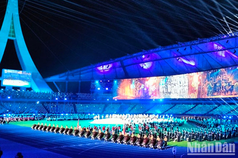 Una actuación artística especial con el tema Corazón Khmer. Una actuación artística especial con el tema Corazón Khmer.