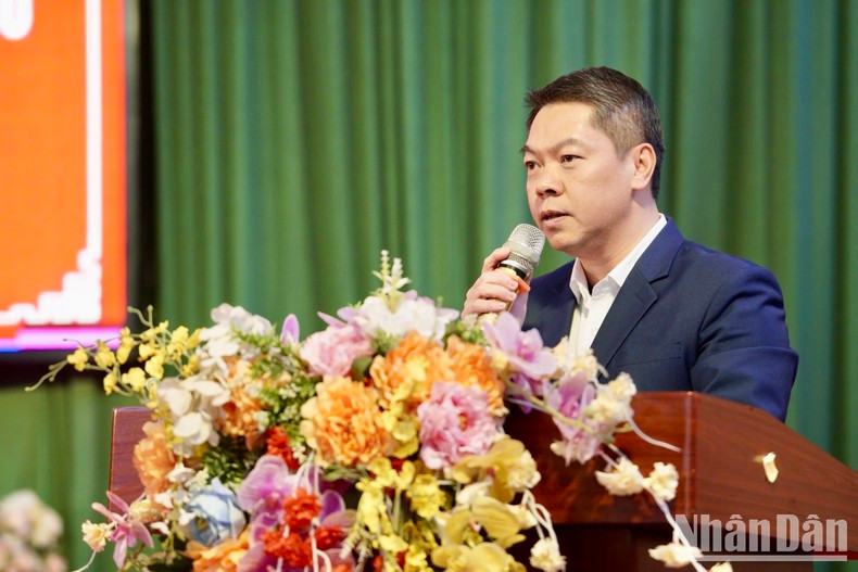 Doan Thanh Son, vicepresidente del Comité Popular de Lang Son, habla en la cita.