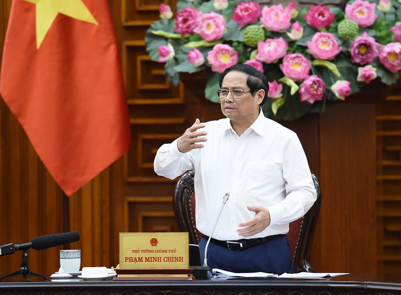 Minh Chinh habla en la cita.