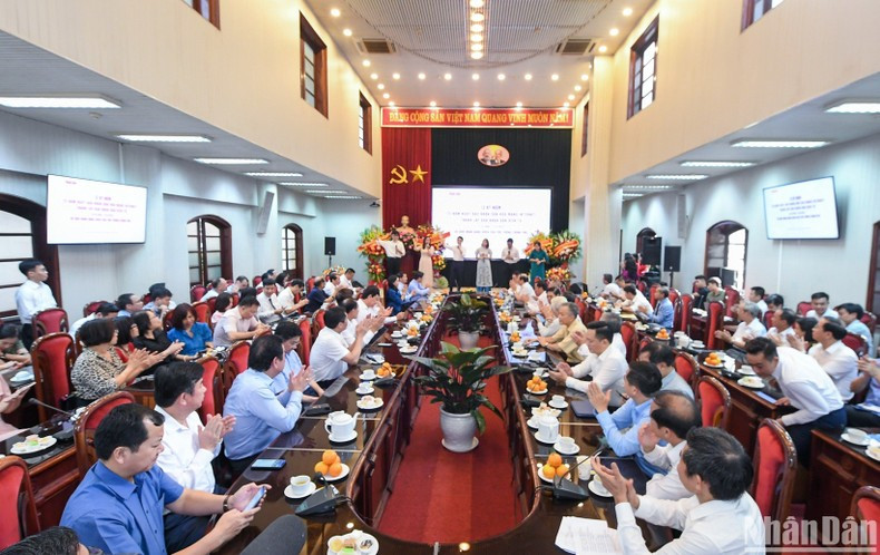 Vista de la ceremonia. Vista de la ceremonia.