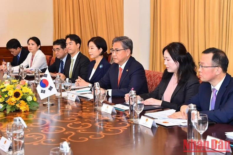 La delegación del Ministerio de Relaciones Exteriores de Corea del Sur. La delegación del Ministerio de Relaciones Exteriores de Corea del Sur.