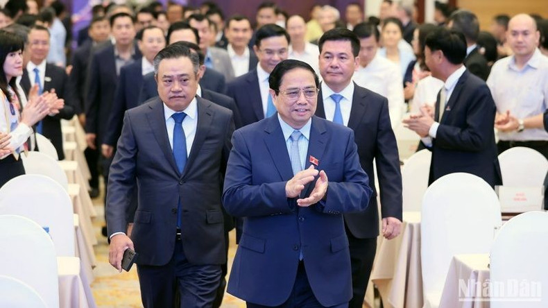 Minh Chinh llega a la ceremonia. Minh Chinh llega a la ceremonia.