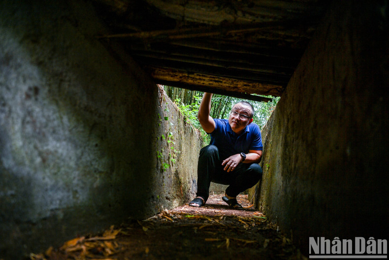 Además del sistema de "aldeas subterráneas", se excavan muchas trincheras con fines de combate y producción. Además del sistema de "aldeas subterráneas", se excavan muchas trincheras con fines de combate y producción.