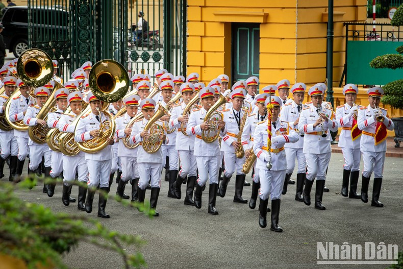 Banda militar del Ejército Popular de Vietnam en la ceremonia. Banda militar del Ejército Popular de Vietnam en la ceremonia.